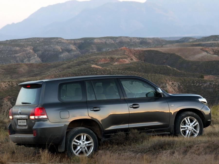  Toyota Land Cruiser 200 2007 года  (фото 22 из 196)